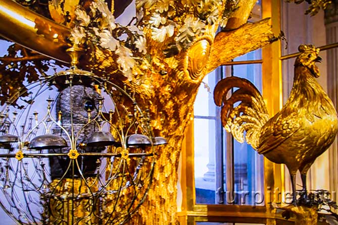 Часы «Павлин» в Эрмитаже: Райская золотая механическая птица Екатерины II