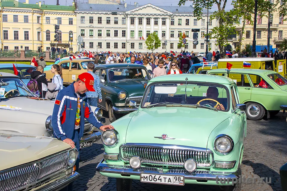 старый автомобиль волга транспортфест