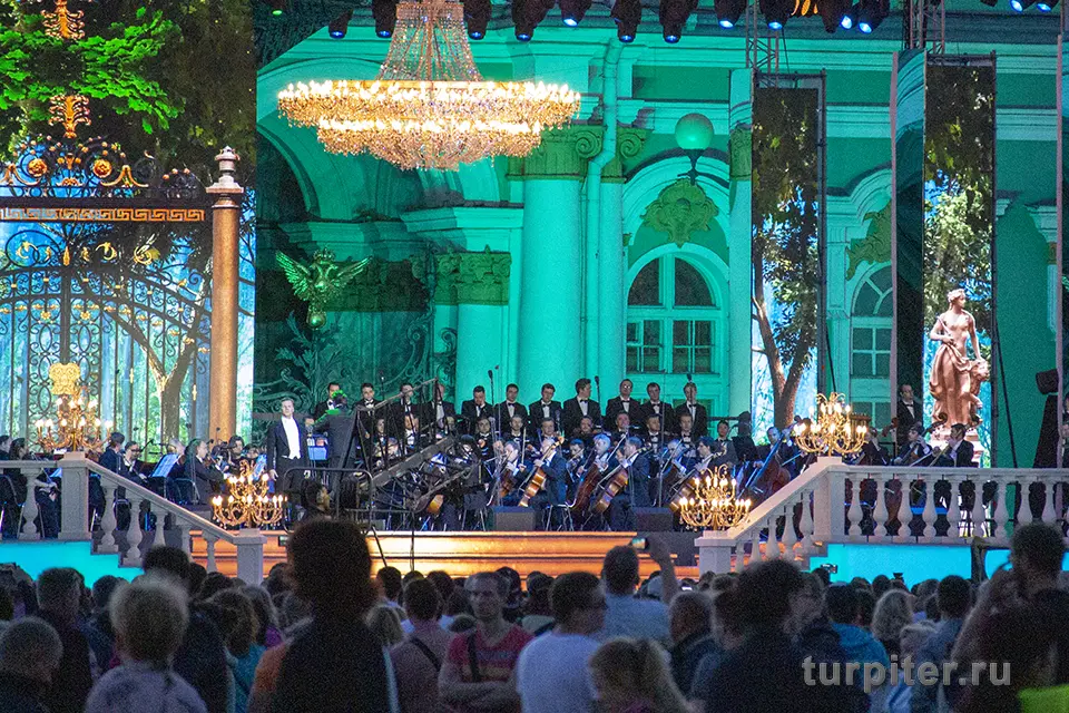 Классика на Дворцовой день