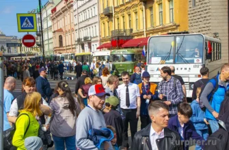 автобусы старые на транспортфест в Санкт-Петербурге