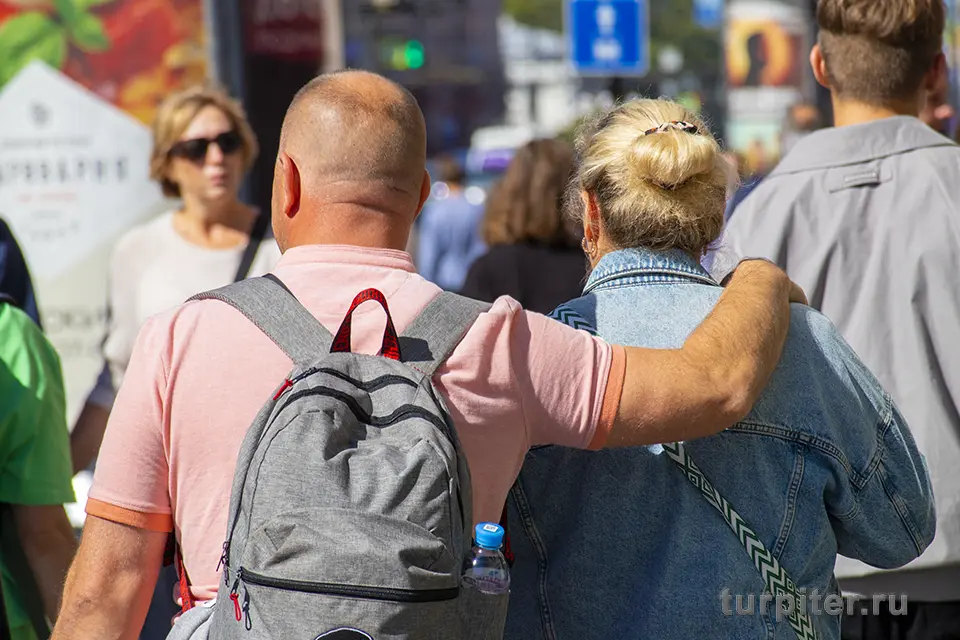 национальные маршруты по петербургу семья невский проспект