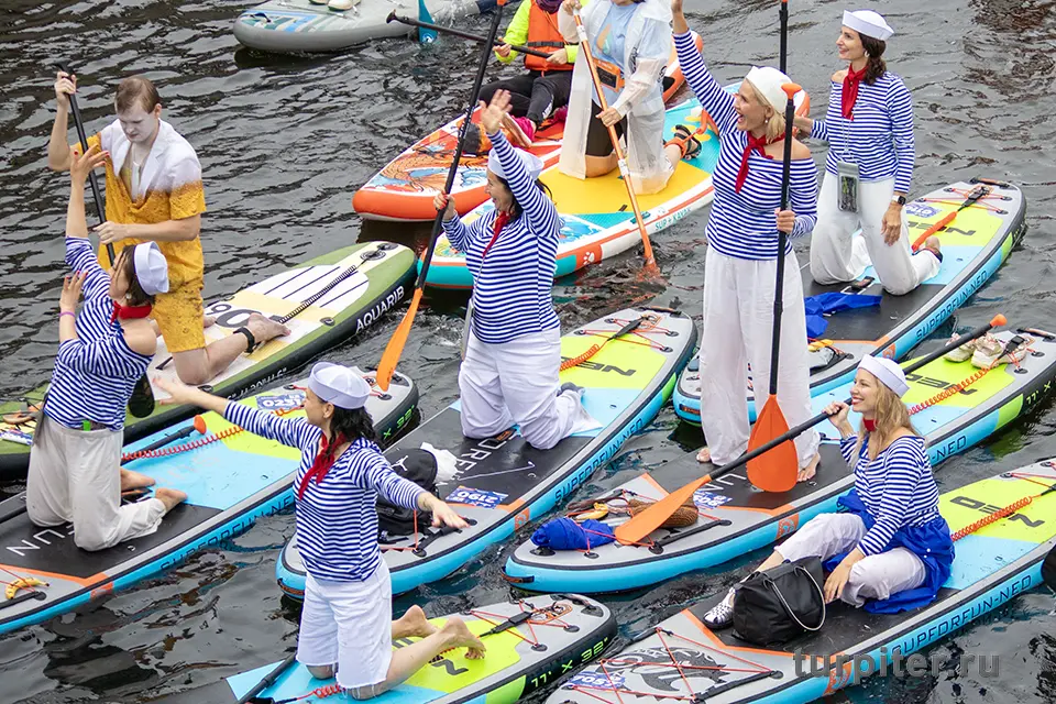 морячки на сапах девушки в морской форме